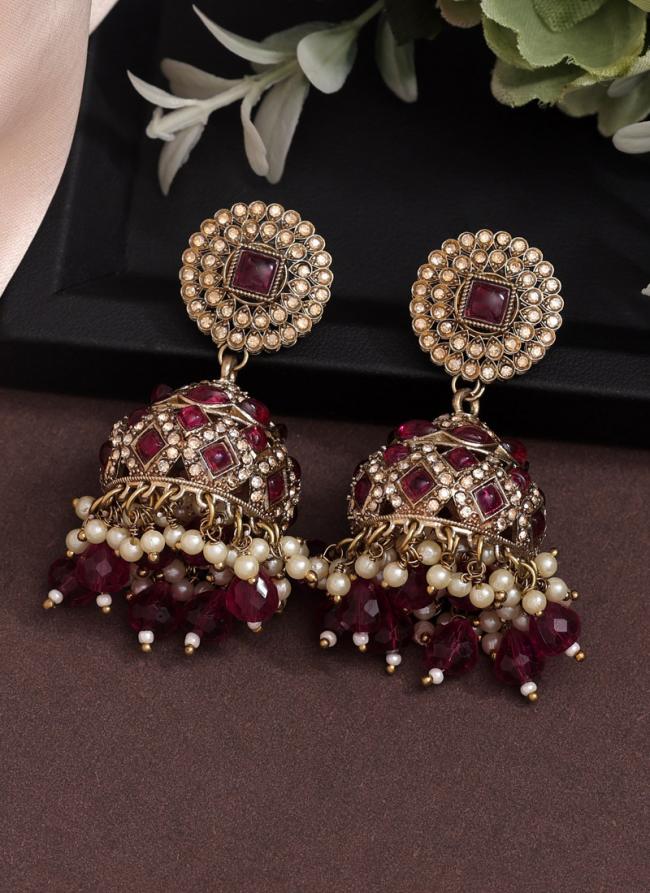     Dark Pink Party Wear Kundan Earrings 